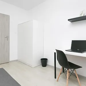 Rooms4less Pensjonat